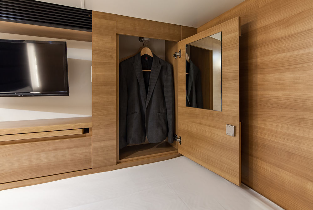 Y'S Cabin Yokohama Kannai Экстерьер фото
